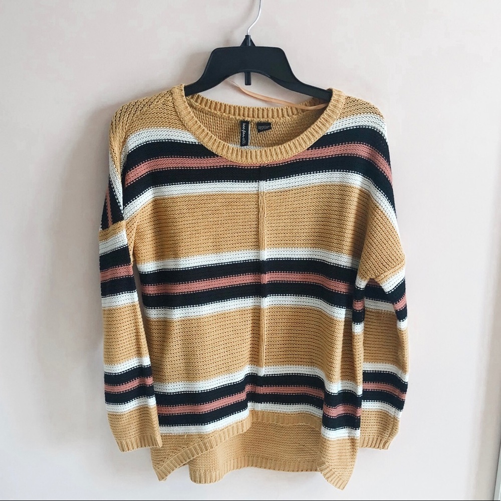 Sweater - Picture 2 of 3
